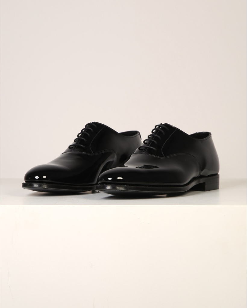 Overton tuxedo shoe