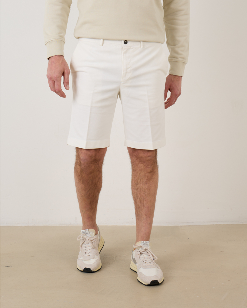 Alan Shorts Comfort Fit Off-White