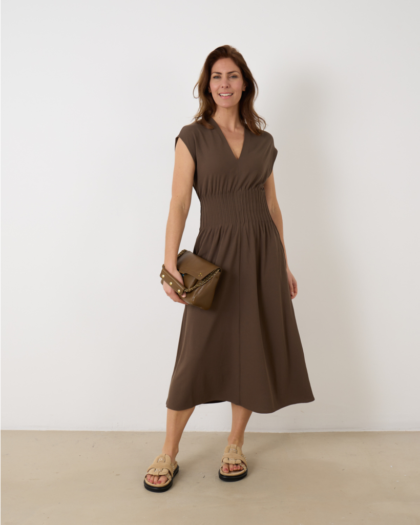 Mouwloze Midi Jurk met Geplooide Taille Taupe