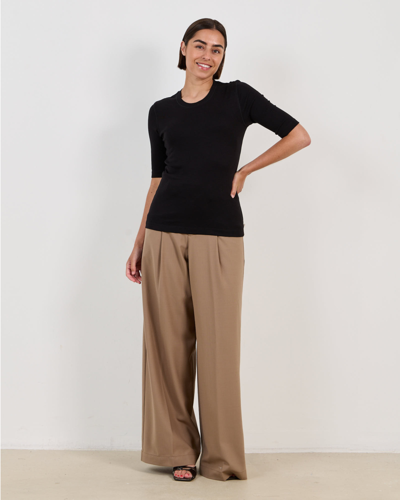 Fitted Ribbed Jersey T-Shirt with Stretch - Black