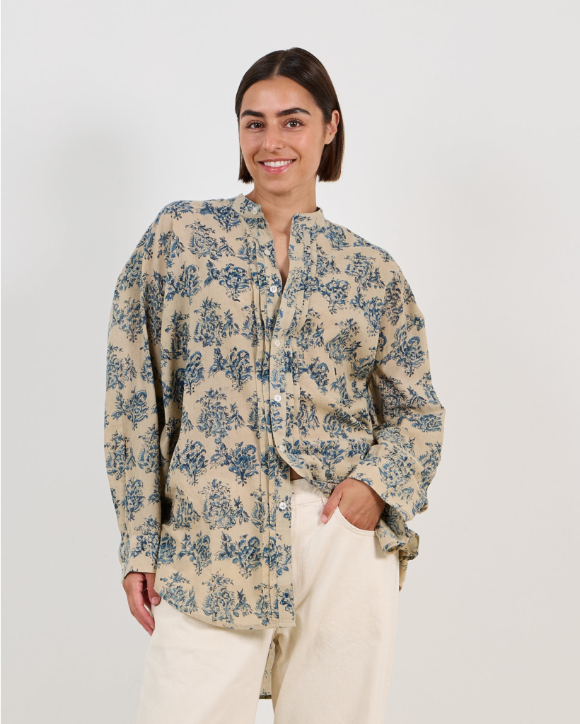Pleated Blouse with Floral Print in Ecru/Blue