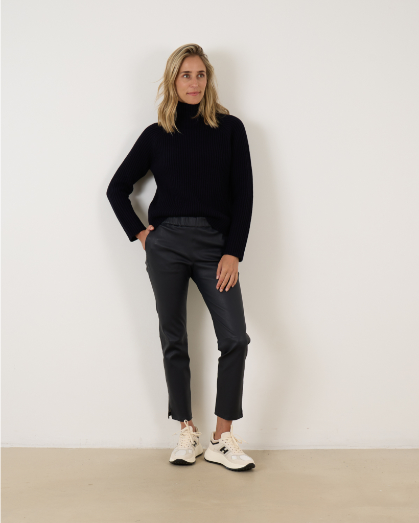 Leather pants navy 