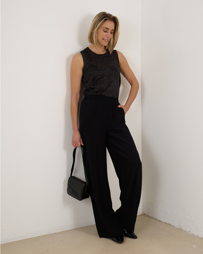 Oscar Trunk Medium Black Fiber