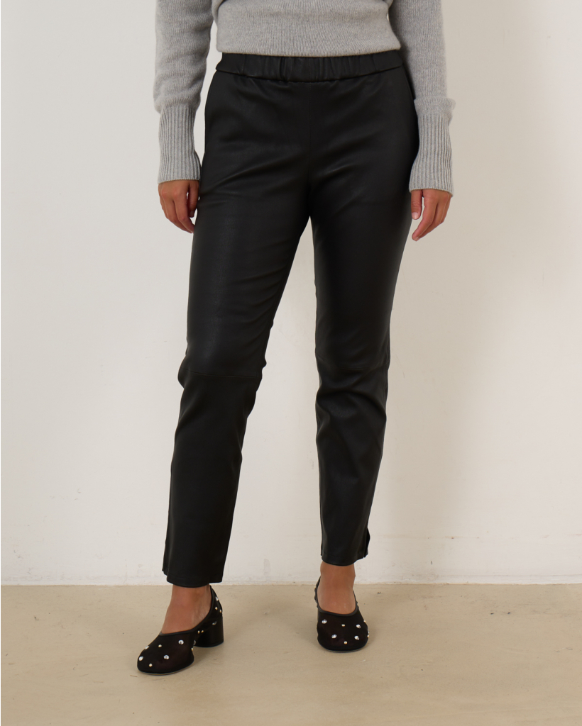 Relax Black Pants