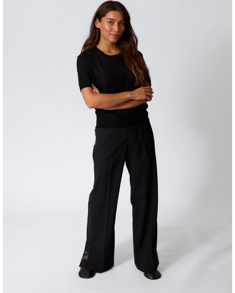 Black Wool Short-Sleeved Sweater