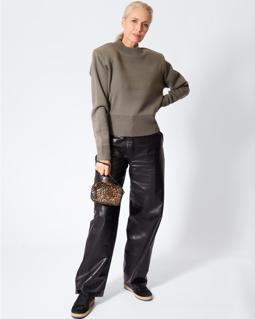Lovely Shoulder Pad Knit Turtle Shell