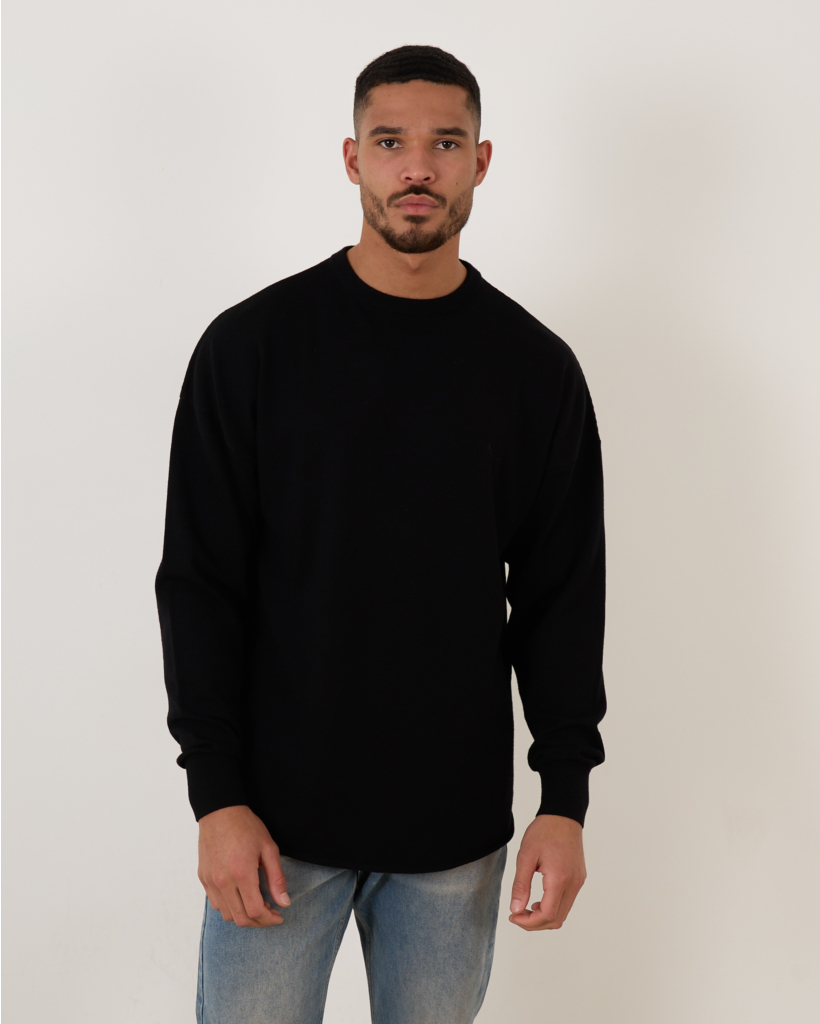 James Oversized Knitted Pullover in Black