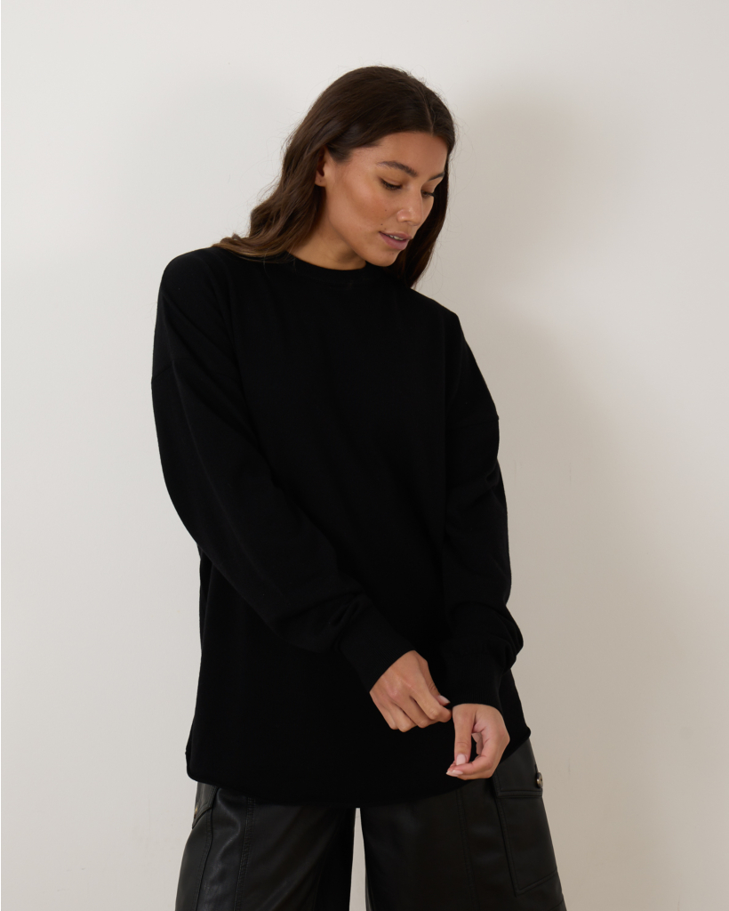 James Oversized Knit Pullover - Black