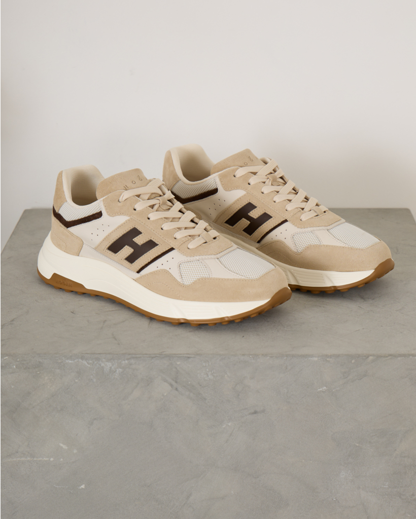 Translate Sneakers Hyperlight Beige B013 to Dutch