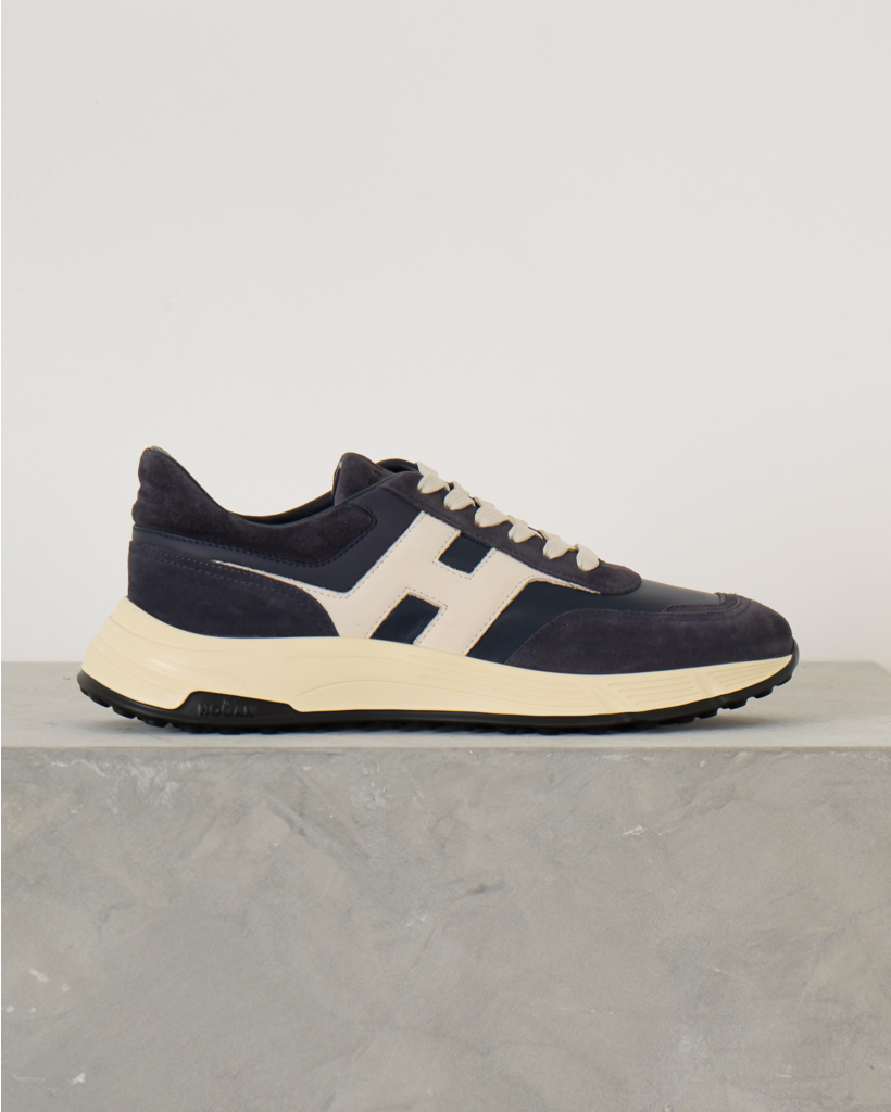Translate Sneakers Hogan Hyperlight Blue U824 to Dutch
