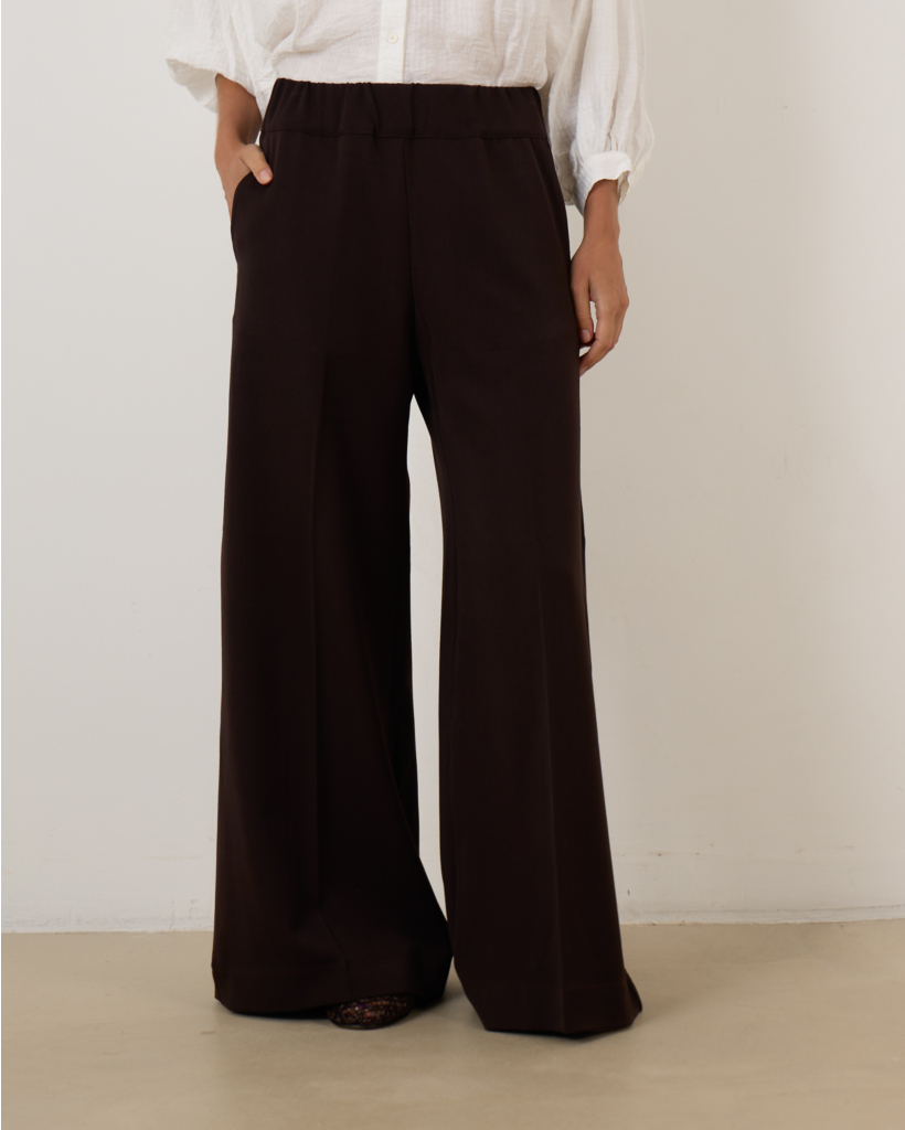 Woody Pants Dark Brown