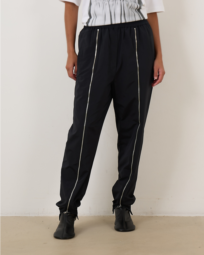 Nylon Zipper Jogger Black