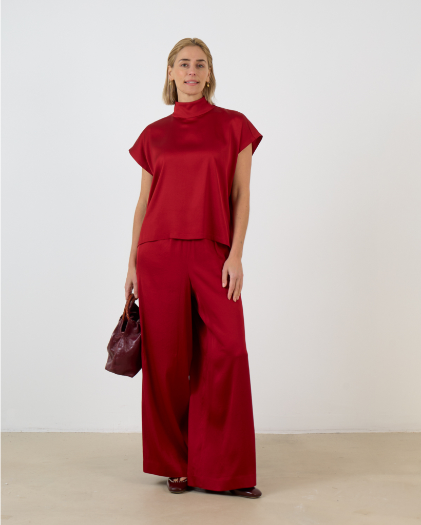 Alaria Sleeveless High-Neck Satin Blouse Red