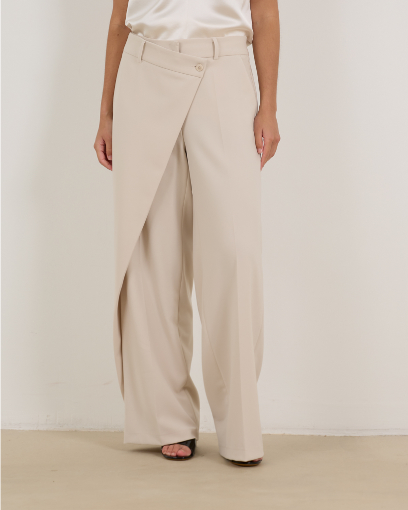 Anais Pants with Diagonal Closure in Cream