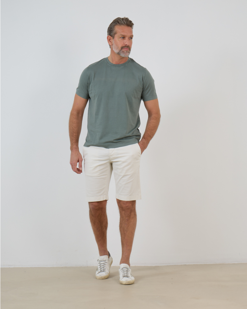 Bob Slim-Fit Off-White Shorts