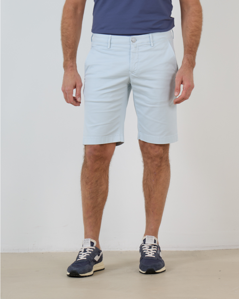Bob Slim Fit Shorts in Blue