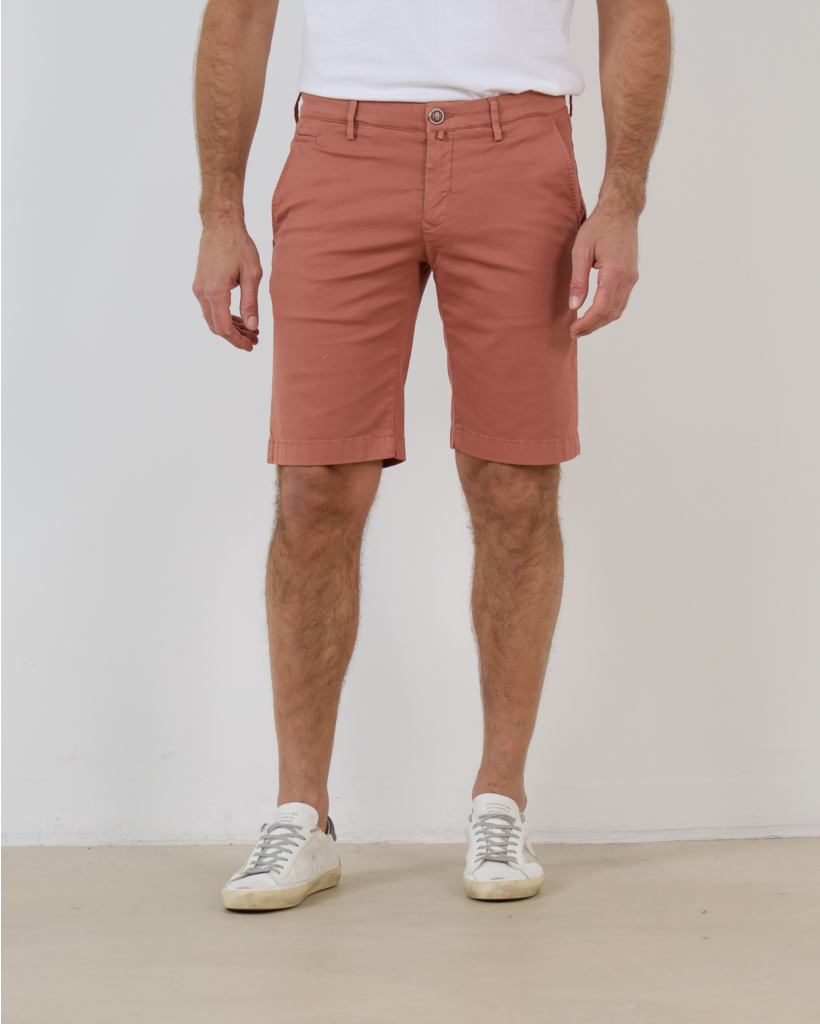 Bob Slim Fit Shorts Rust