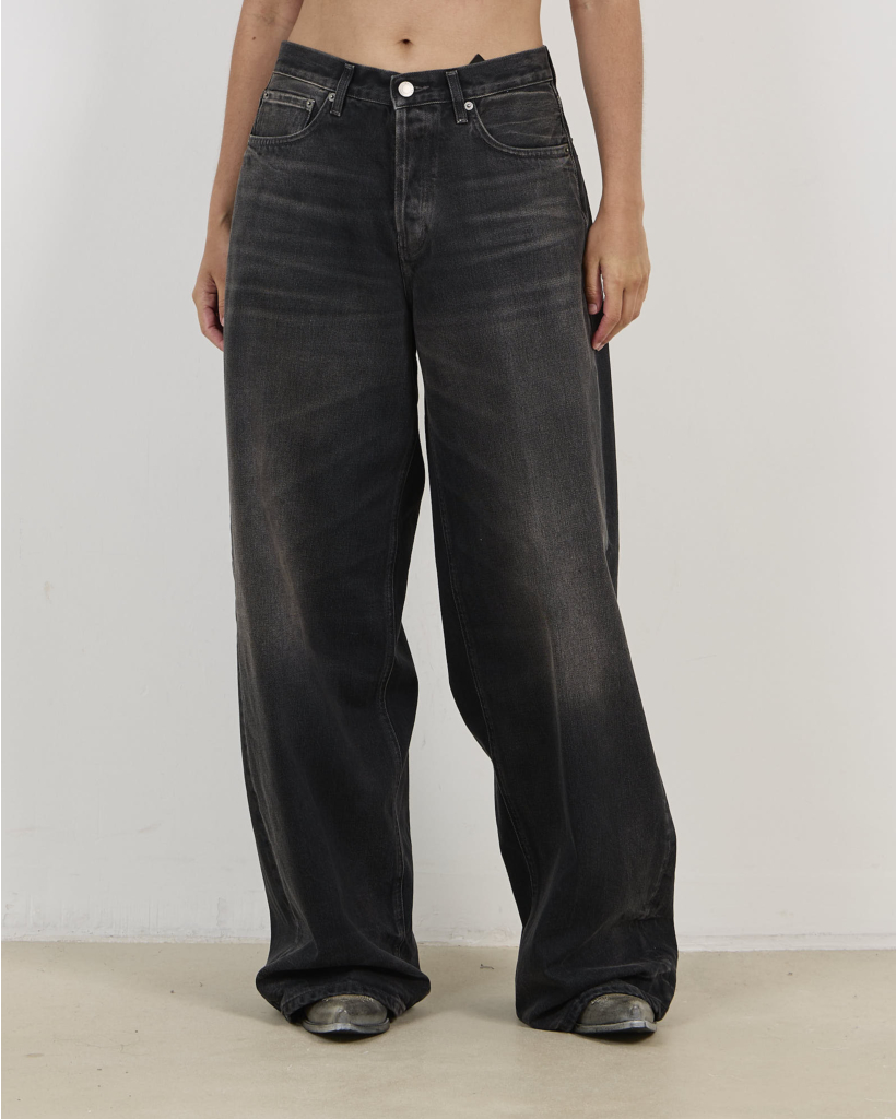 Bethany Boyfriend Jeans in Vintage Black