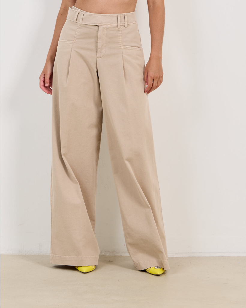 Wes Wide-Leg Trousers with Belt Clay Beige