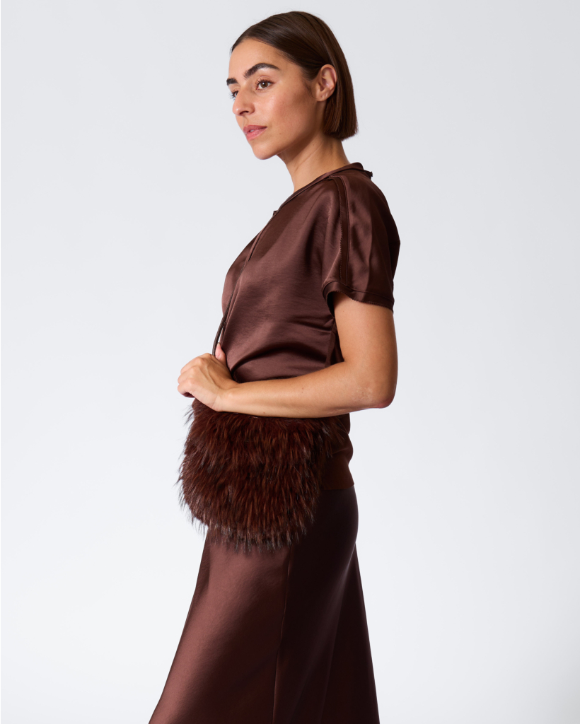Boho bag made of maroon faux fur