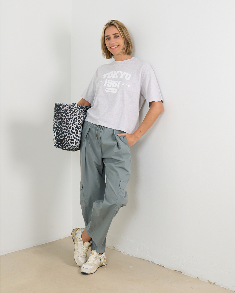 Heather grey T-shirt with print