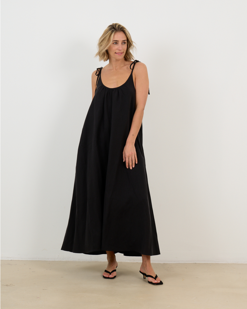 Flora Lyocell-Linen Maxi Dress Black