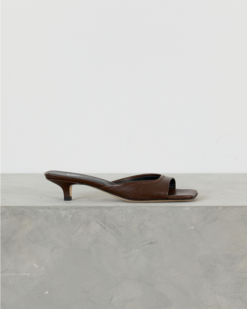 Pilar Python Classic Mule Brown