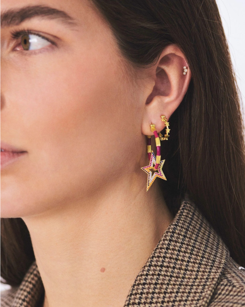 Single Stars Align Gold-Plated Hoop Earring