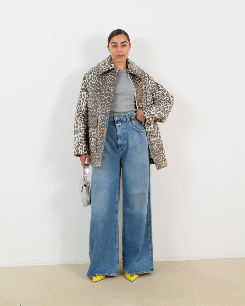 Ribbed T-shirt with Half-Length Sleeves in Grey