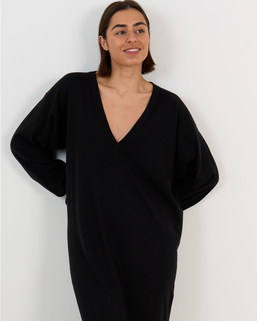 No. 480 Invite Cashmere Dress Raven