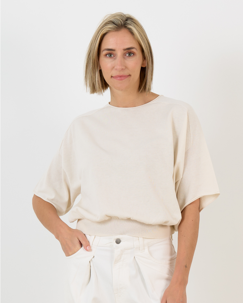 Dilary Short-Sleeve Pullover in Off-White
