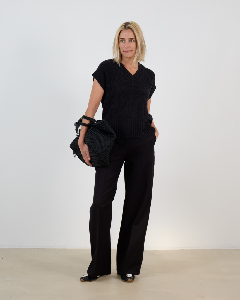 Yukio Gabardine Stretch Trousers Black