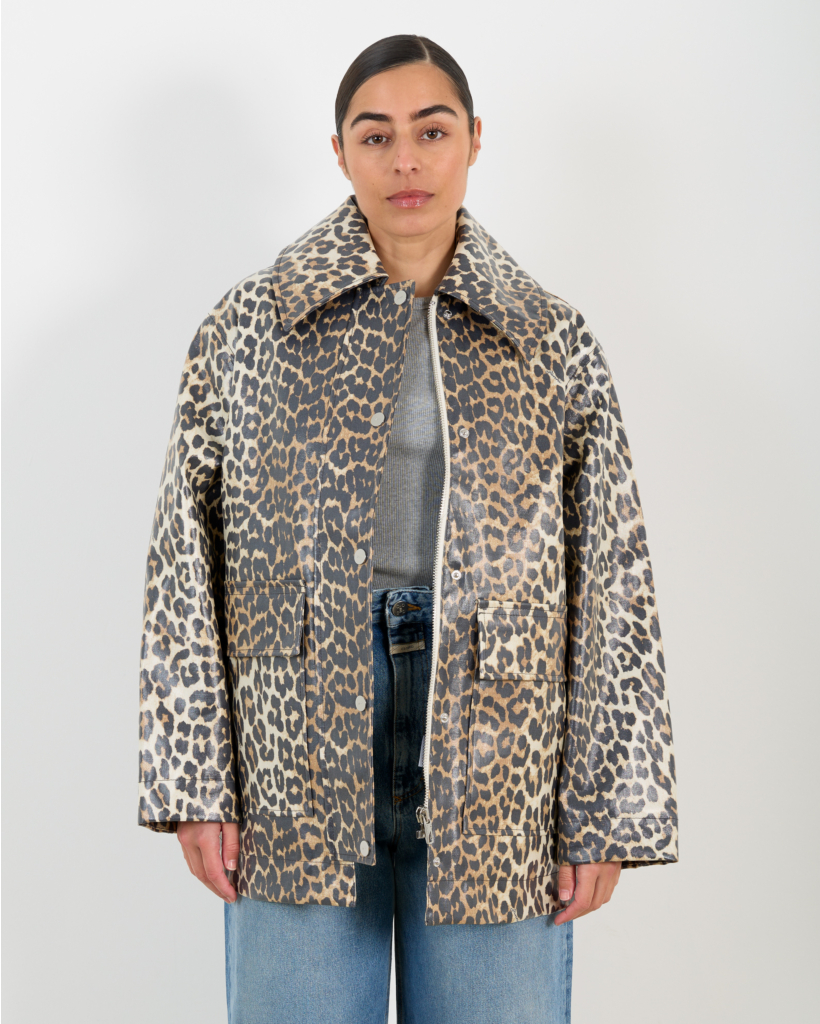Short almond milk leopard coat