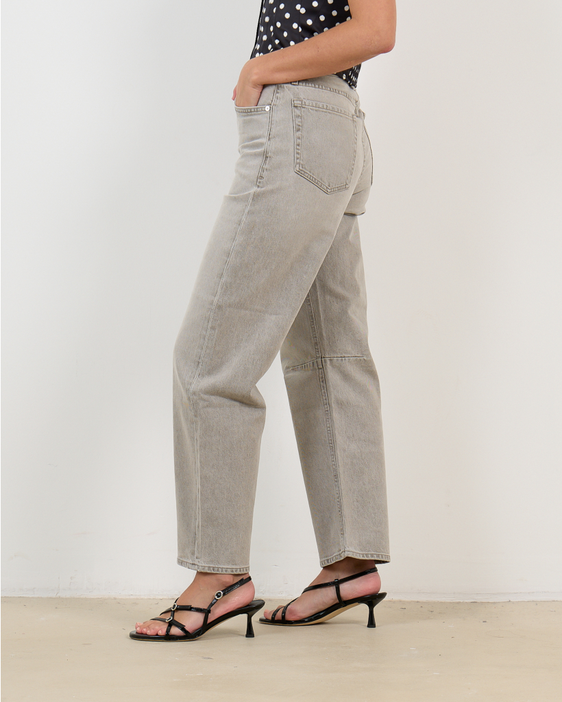 Miro Relaxed Jeans in Quartz Grey