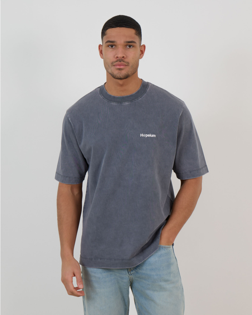 grey short-sleeved T-shirt