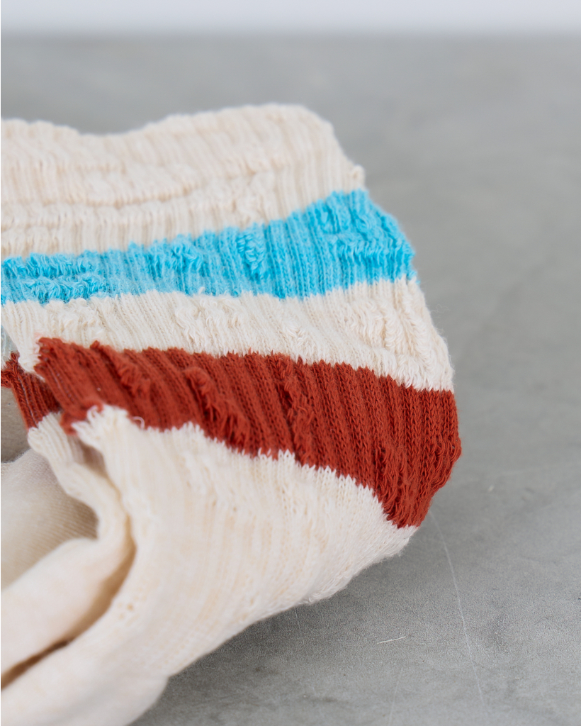 Vintage White Socks Arctic Wolf