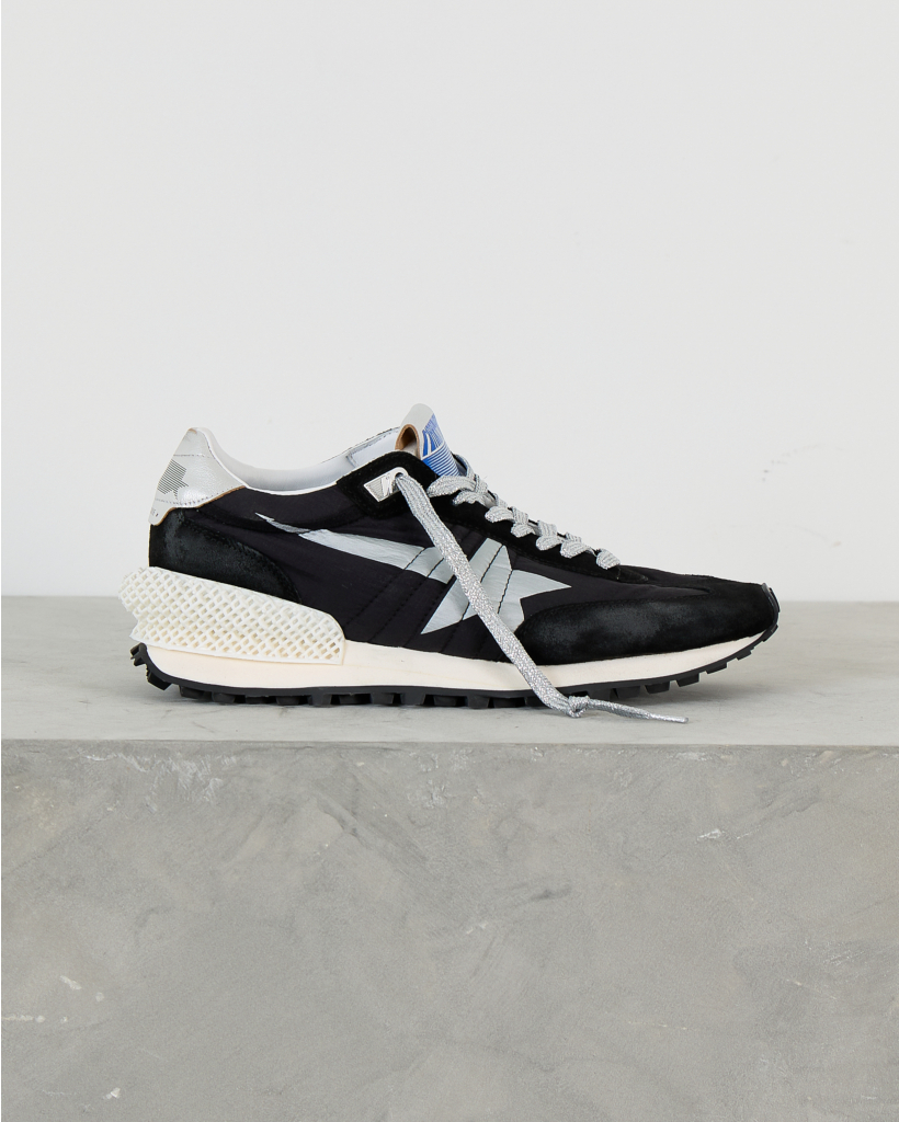 Running Marathon M2000 Sneaker Black Silver