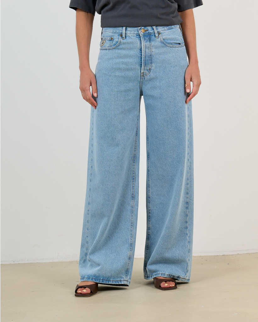 Skater Loose Low-Rise Jeans Diplomatico Bleach L32