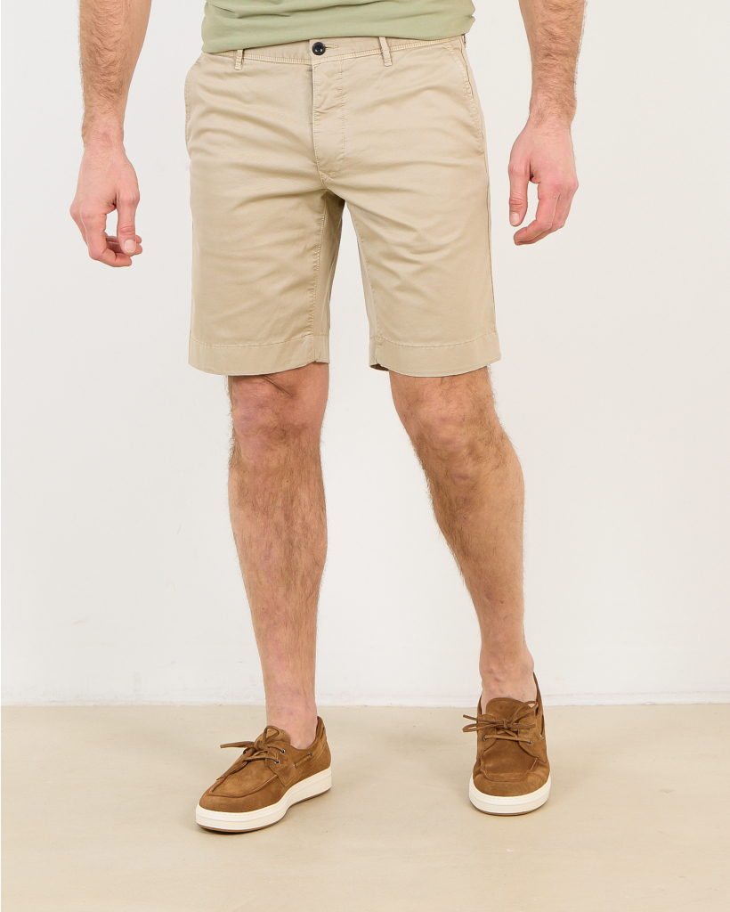 Panna Shorts in Ecru