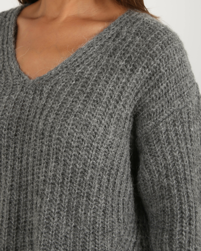 SET V-neck Sweater Grey