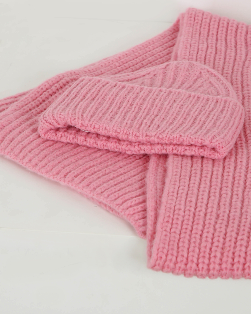 Closed Beanie Candy Pink