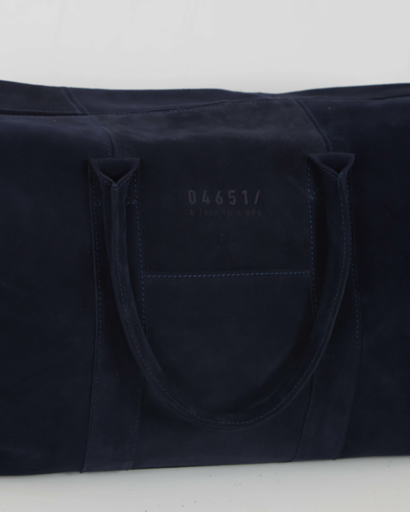 04651/ A trip in a bag 3 Day Bag Suede Navy