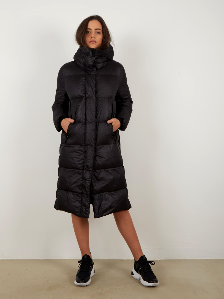 Krakatau  Winter coat long black
