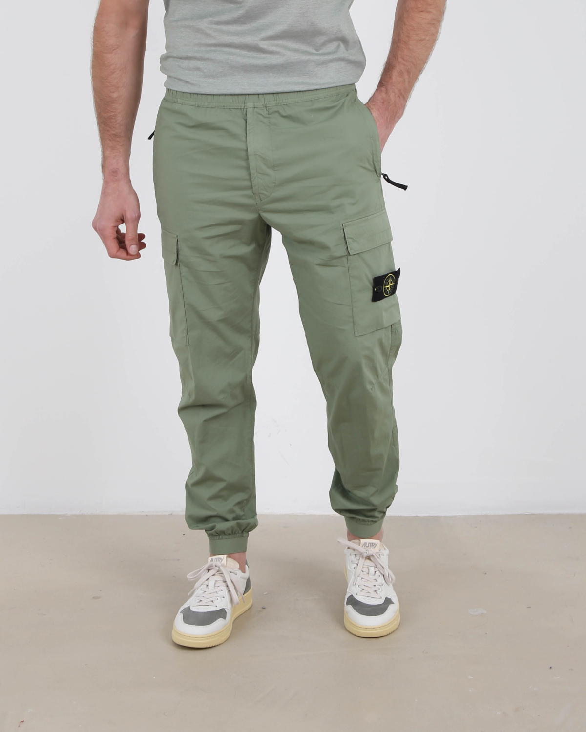Cargo trousers green