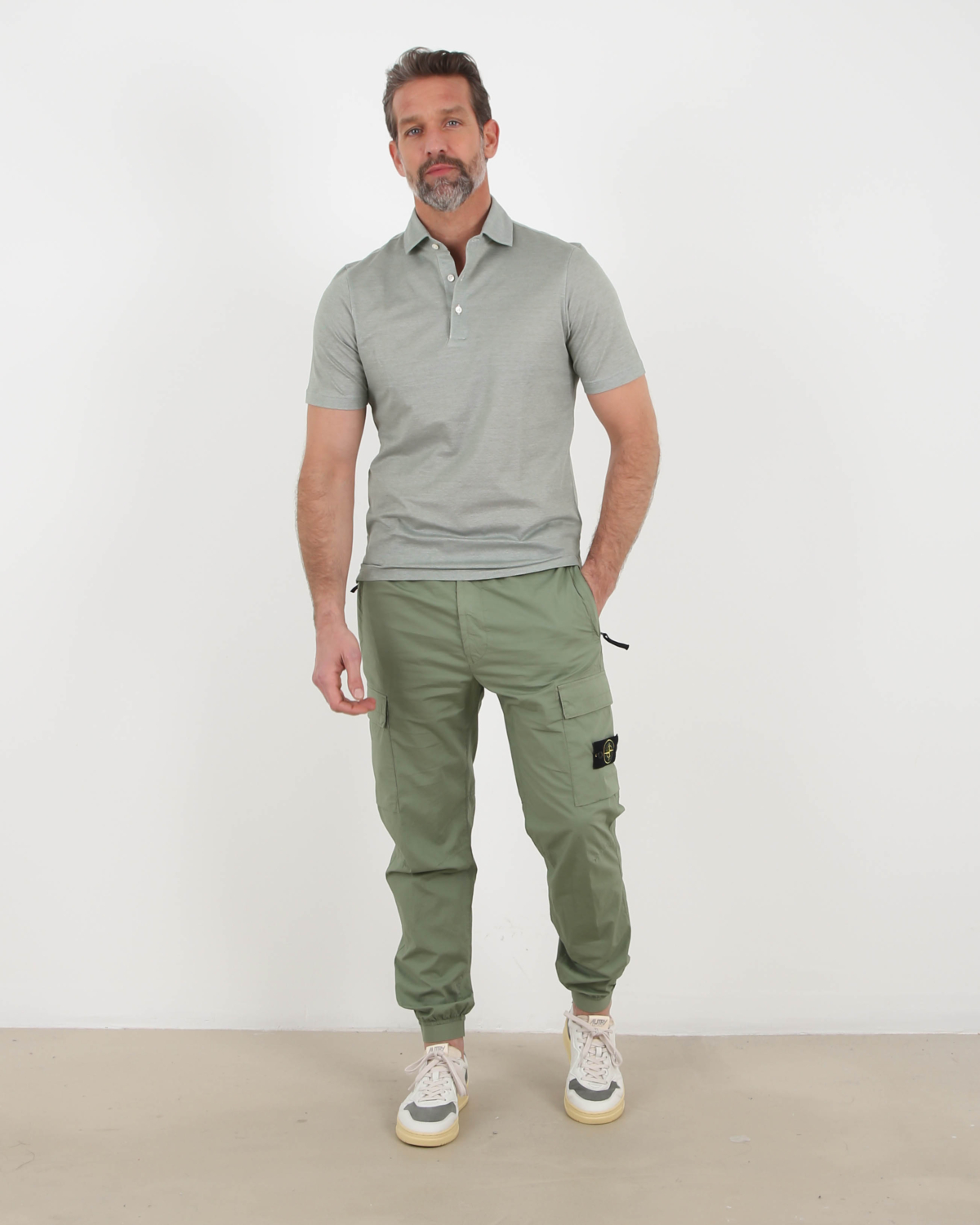 Cargo trousers green