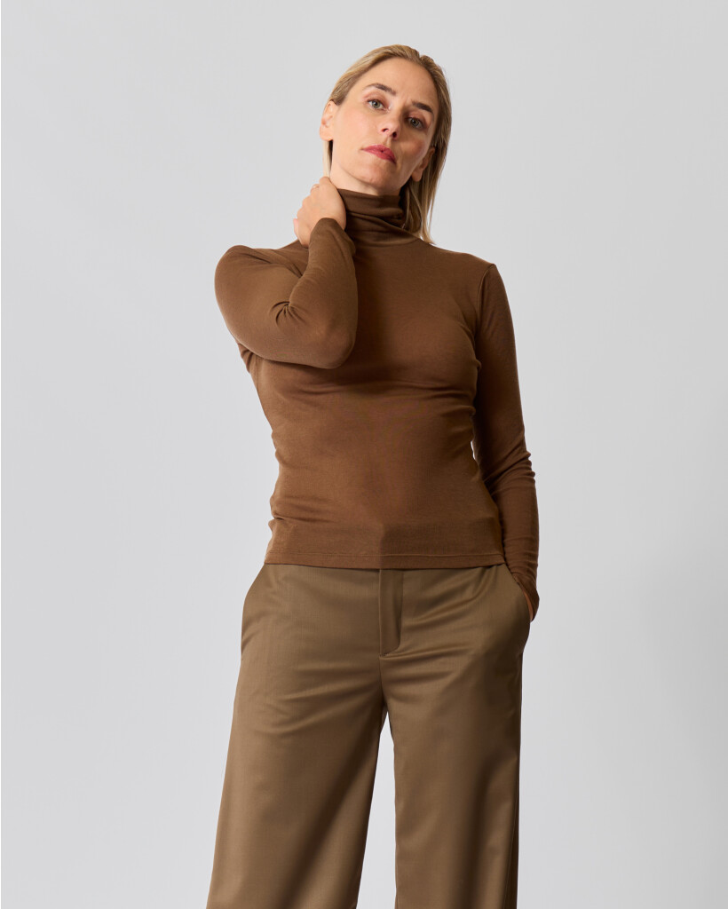 Zerafne Lyocell-Wool Turtleneck Top Military