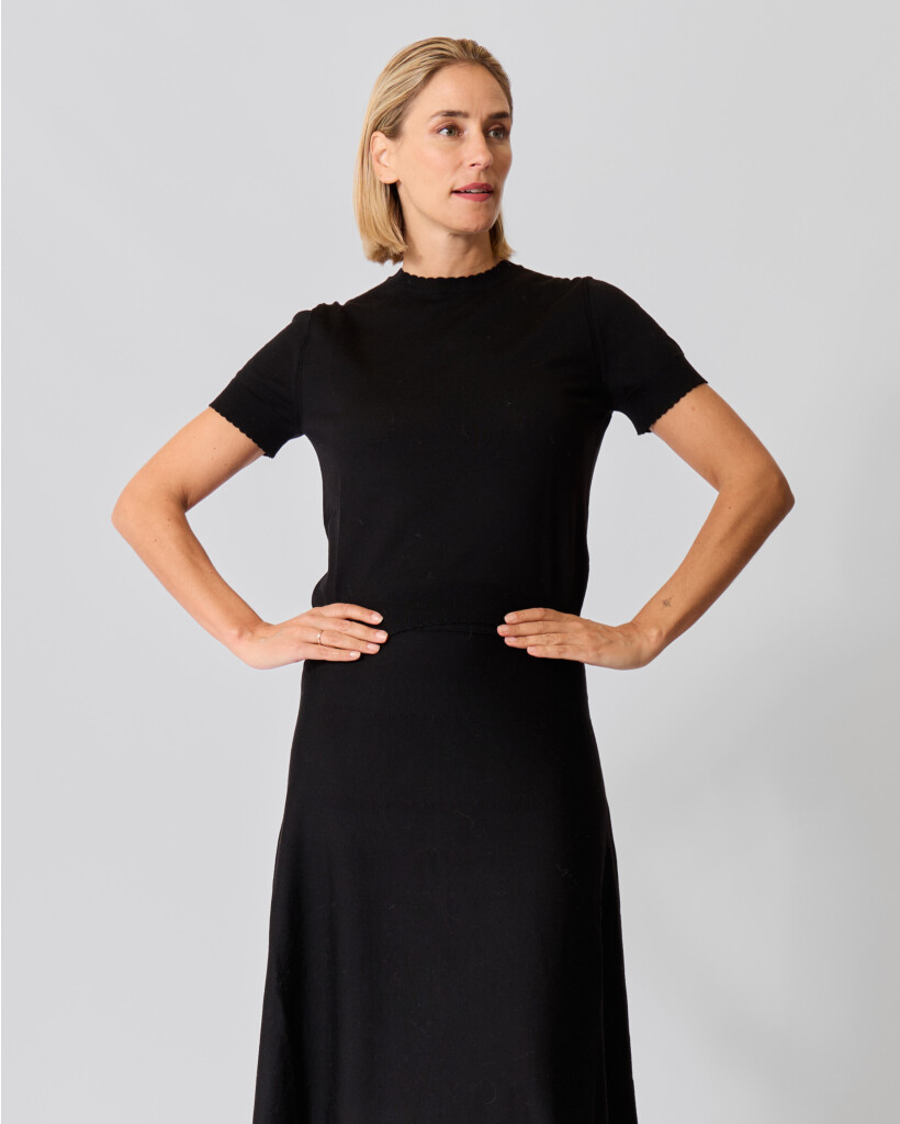 Ronija Wool Short-Sleeved Sweater Black