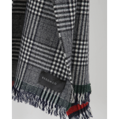 Begg & Co Shawl Alex Navy