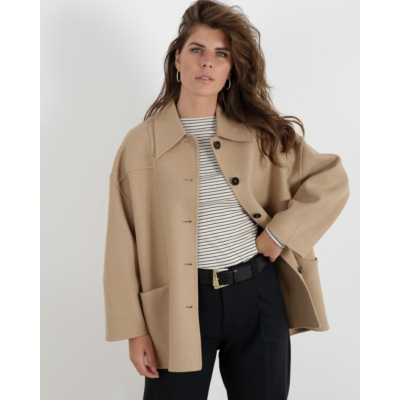 Closed Short Coat Camel