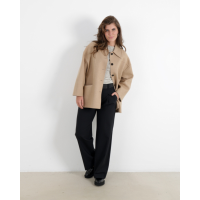 Closed Short Coat Camel